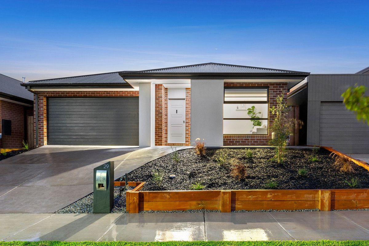 3 bedrooms House in 29 Otago Street MOUNT DUNEED VIC, 3217
