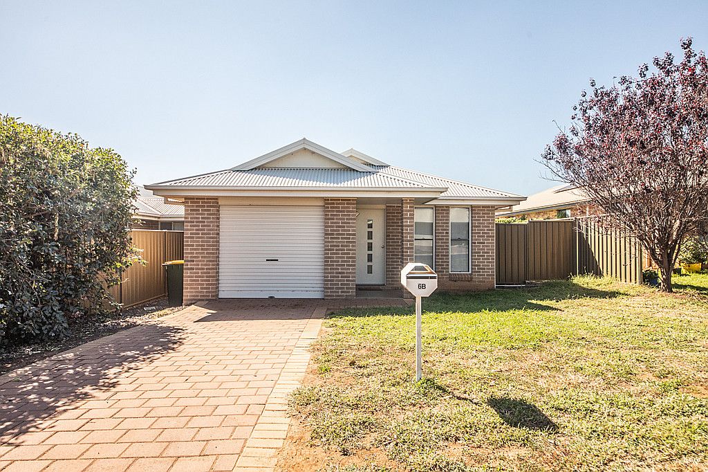 4 bedrooms Duplex in 6B Thornett Place DUBBO NSW, 2830