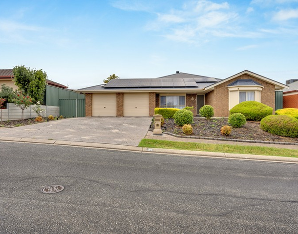 28 Pioneer Avenue, Walkley Heights SA 5098