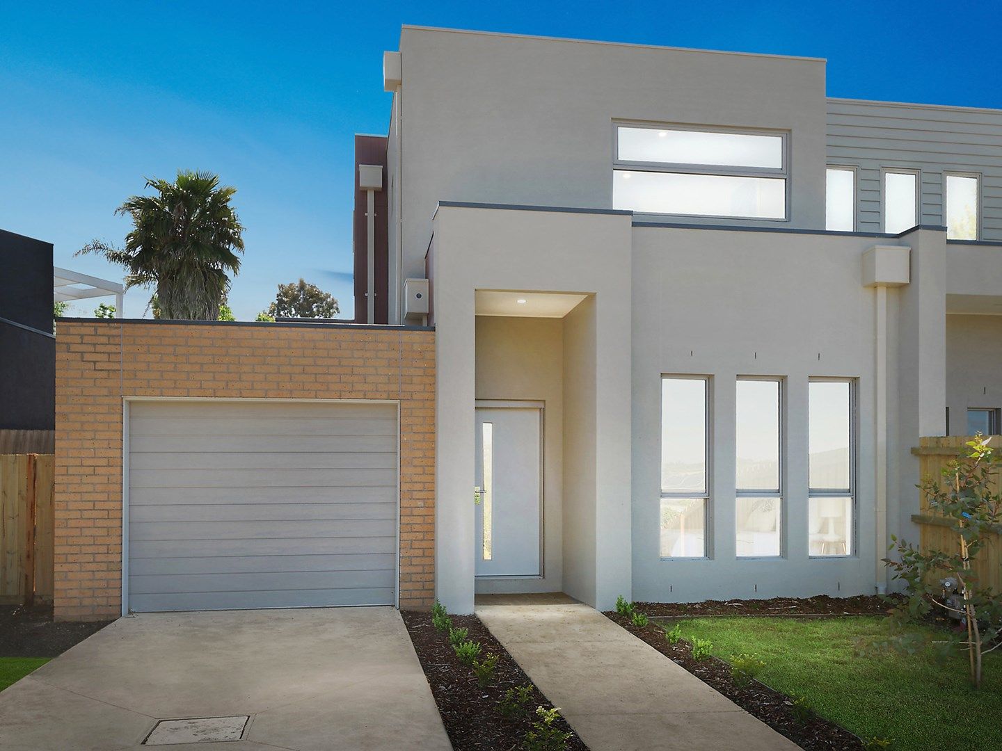 3 bedrooms Townhouse in 24B Elcho Street NEWTOWN VIC, 3220