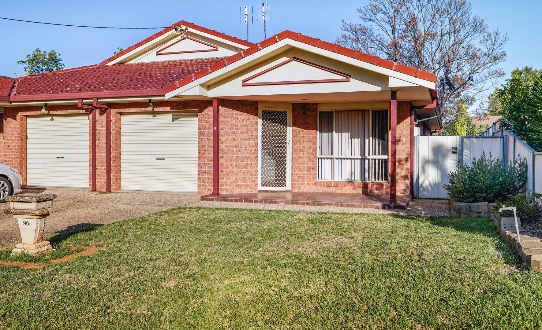 2/96A Calarie Road, Forbes NSW 2871, Image 0