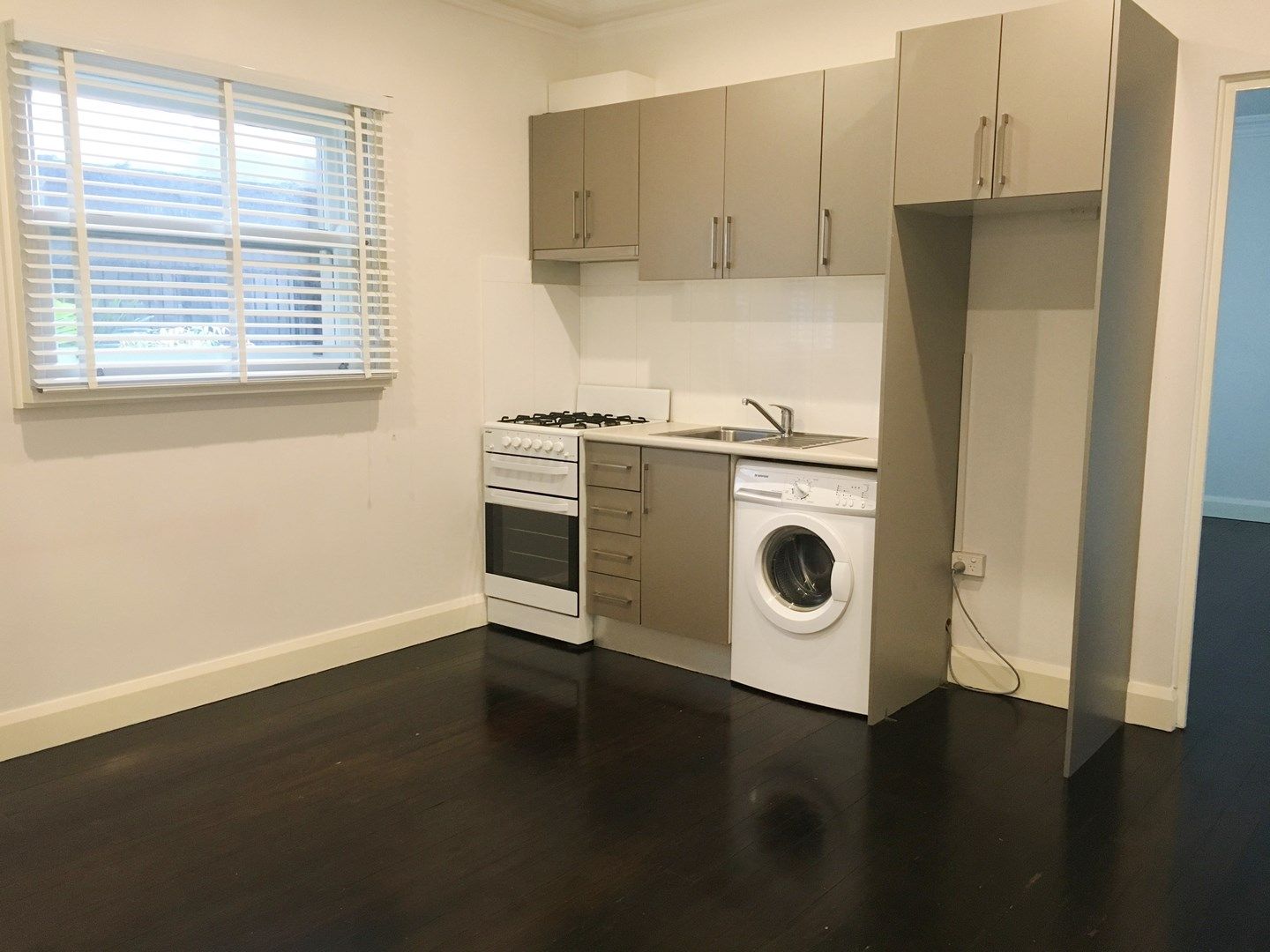 1 bedrooms Apartment / Unit / Flat in 5/113 Addison Road MARRICKVILLE NSW, 2204