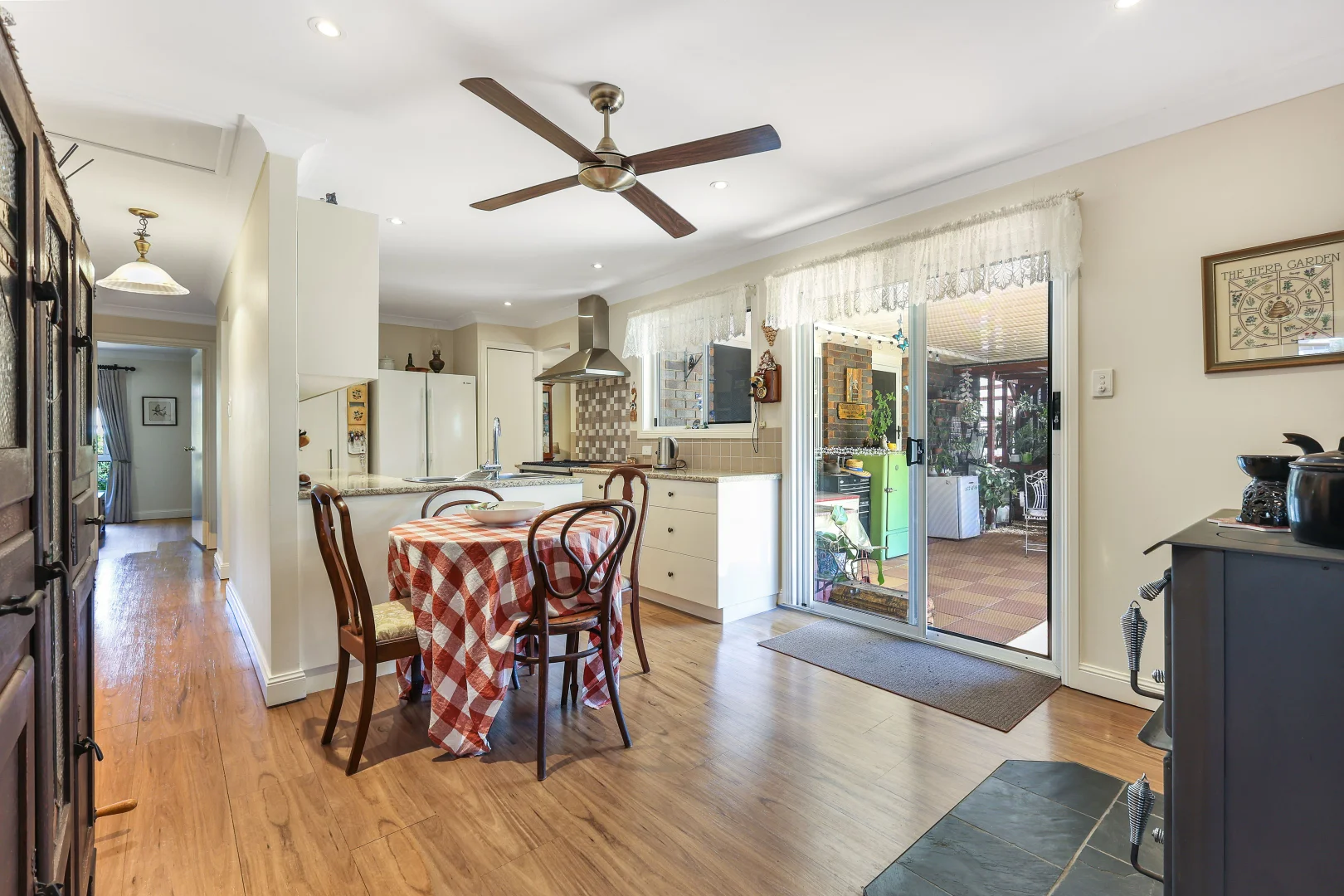 Additional image 8 of 45 Proposch Street, Oakey QLD 4401