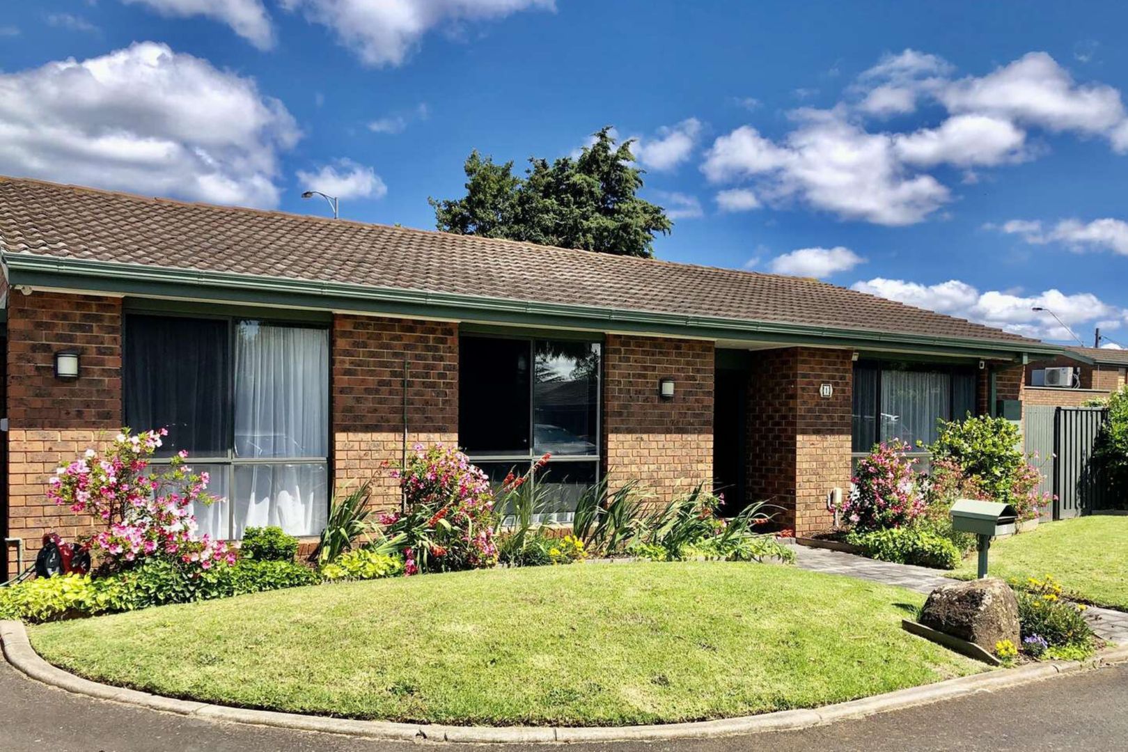 1 Glenden Retreat, Cheltenham VIC 3192 House For Rent 550 Domain