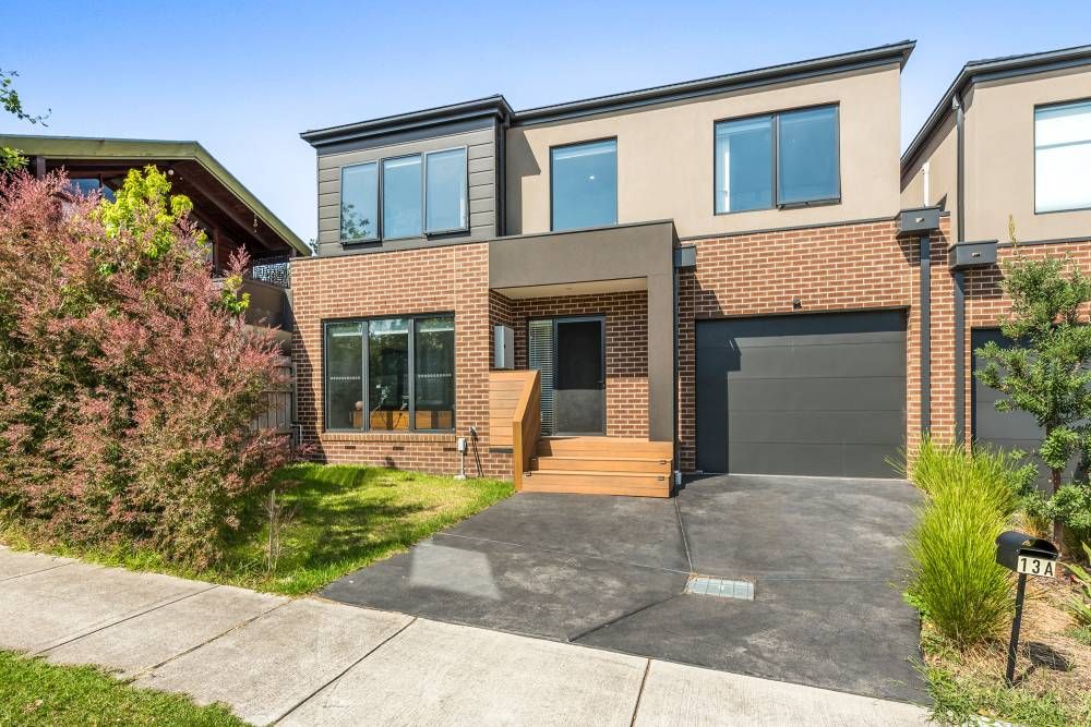 3 bedrooms Townhouse in 13A Narcissus Avenue BORONIA VIC, 3155