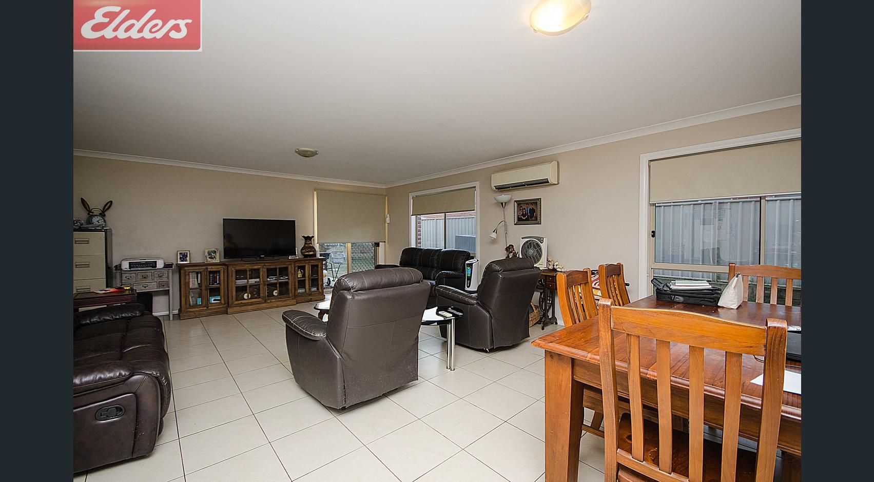 9 Chafia Place, Springdale Heights NSW 2641, Image 2