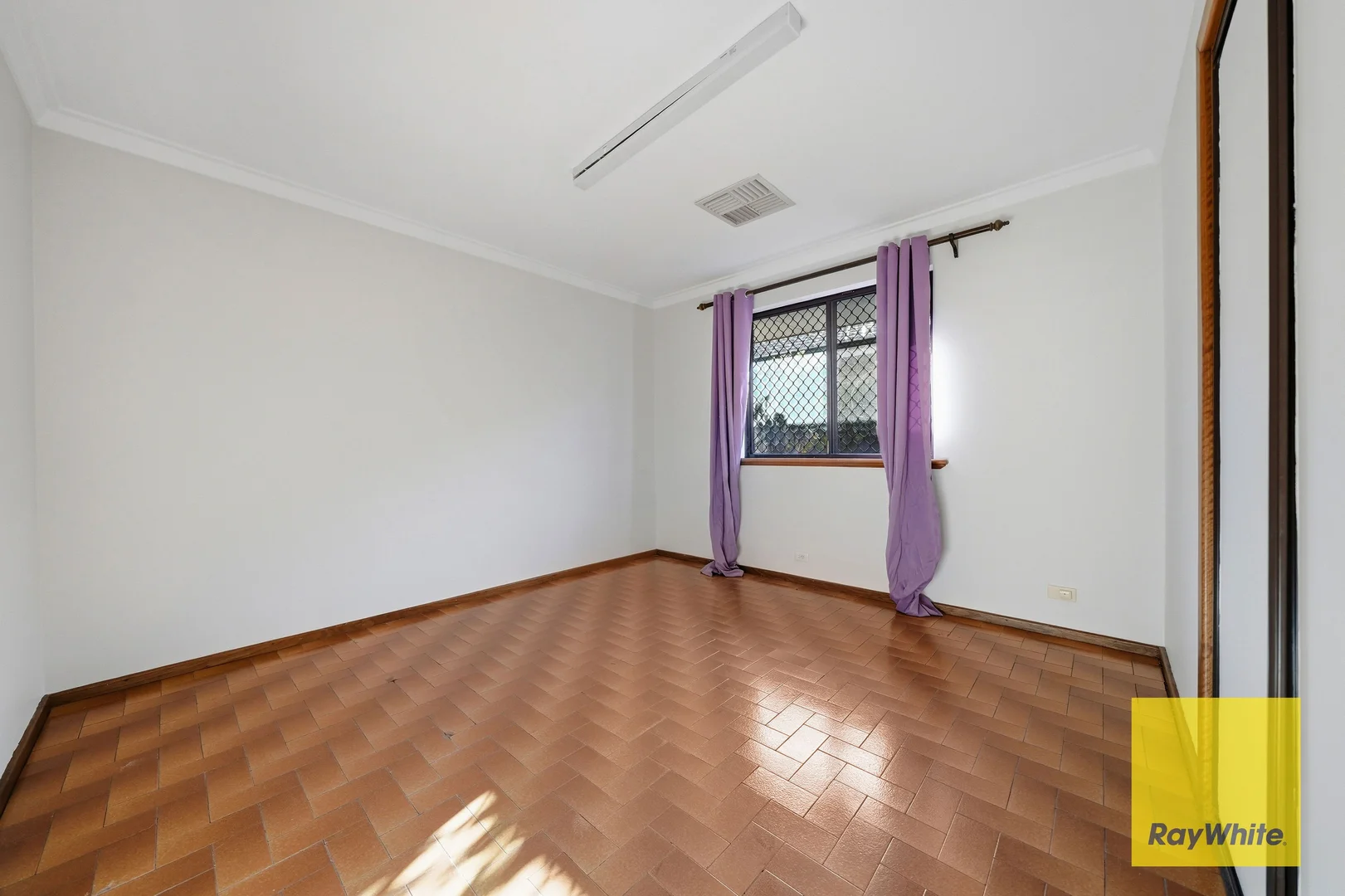 Additional image 13 of 480 Light Street, Dianella WA 6059