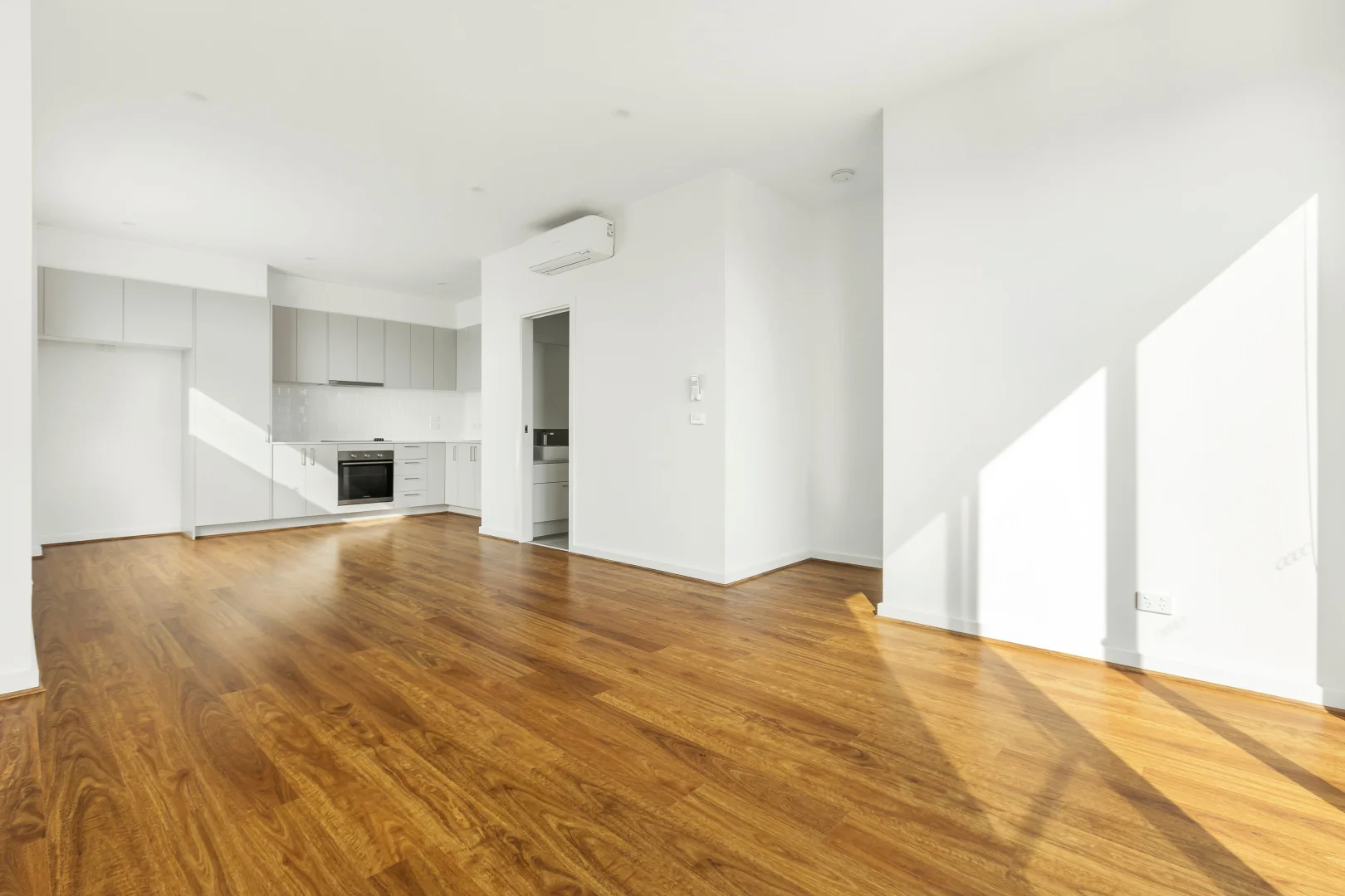 Additional image 5 of 2/17 Rouke Street, Lilydale VIC 3140