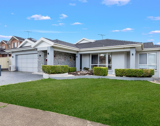 9 Lindeman Crescent, Green Valley NSW 2168