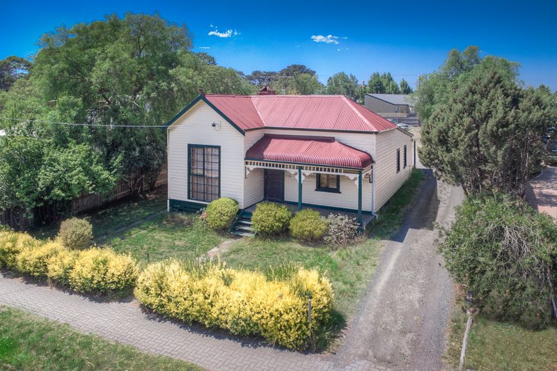 16 Station Street, Riddells Creek VIC 3431, Image 0