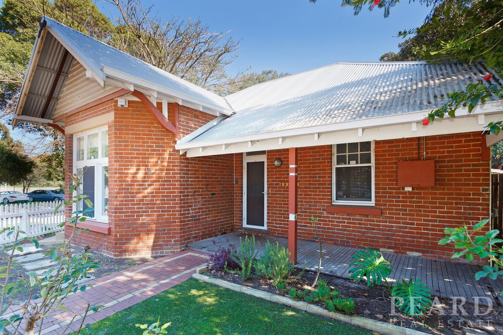 3 bedrooms House in 6 Allpike Street GUILDFORD WA, 6055