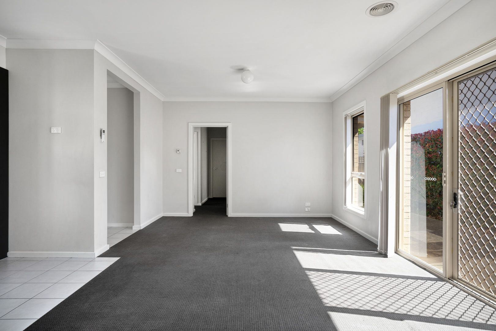 2/107 Hawkins Street, Howlong NSW 2643, Image 2