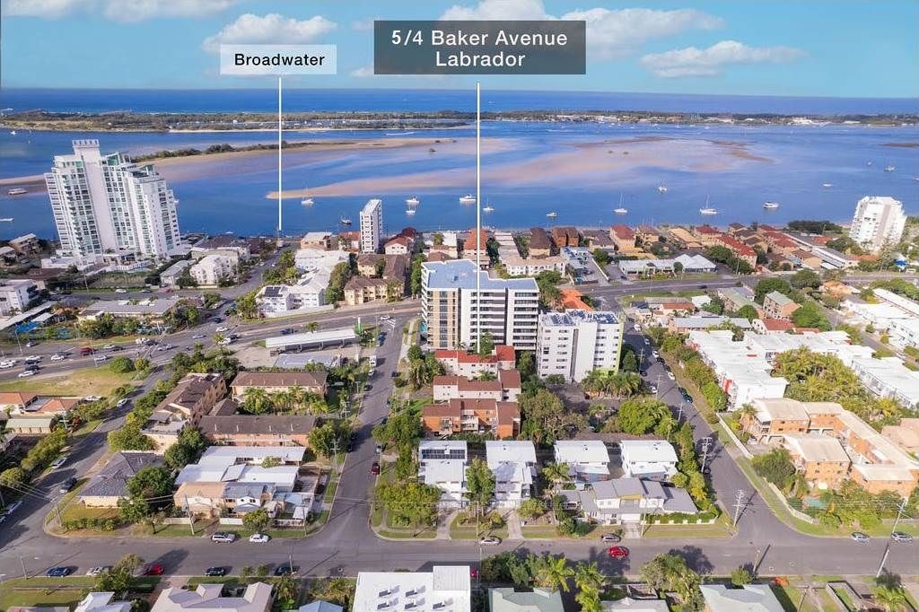 2 bedrooms House in 5/4 Baker Avenue LABRADOR QLD, 4215