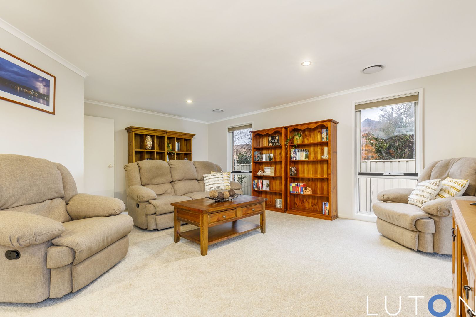 10 Hussey Cove, Bonython ACT 2905, Image 2