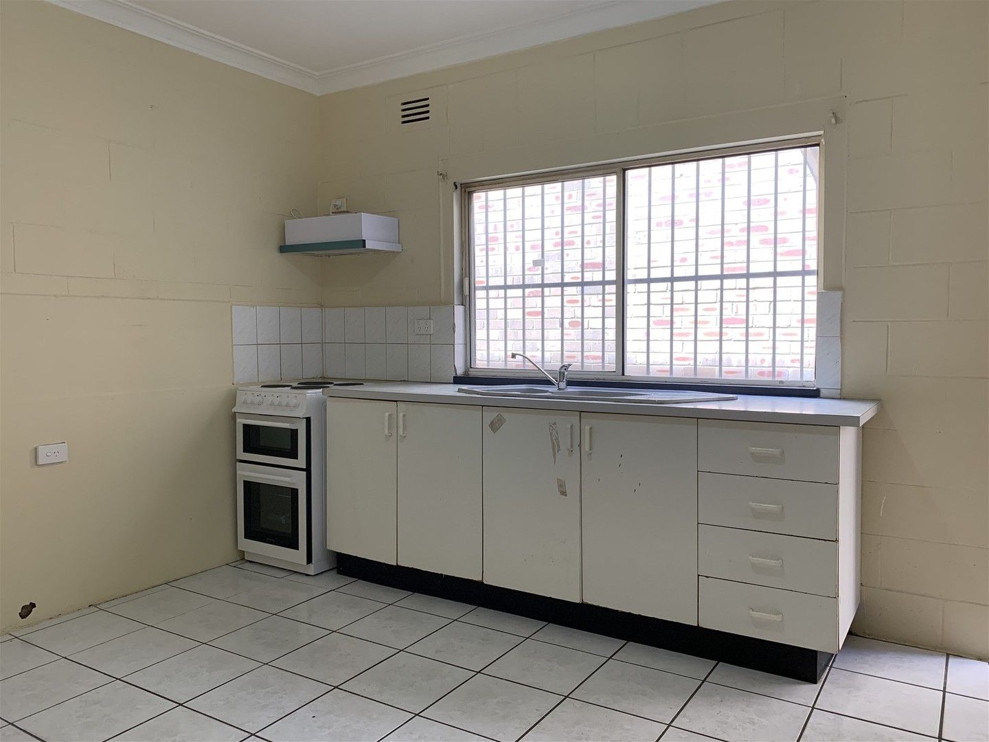 1 bedrooms Apartment / Unit / Flat in Flat 1/355 Burwood Road BELMORE NSW, 2192