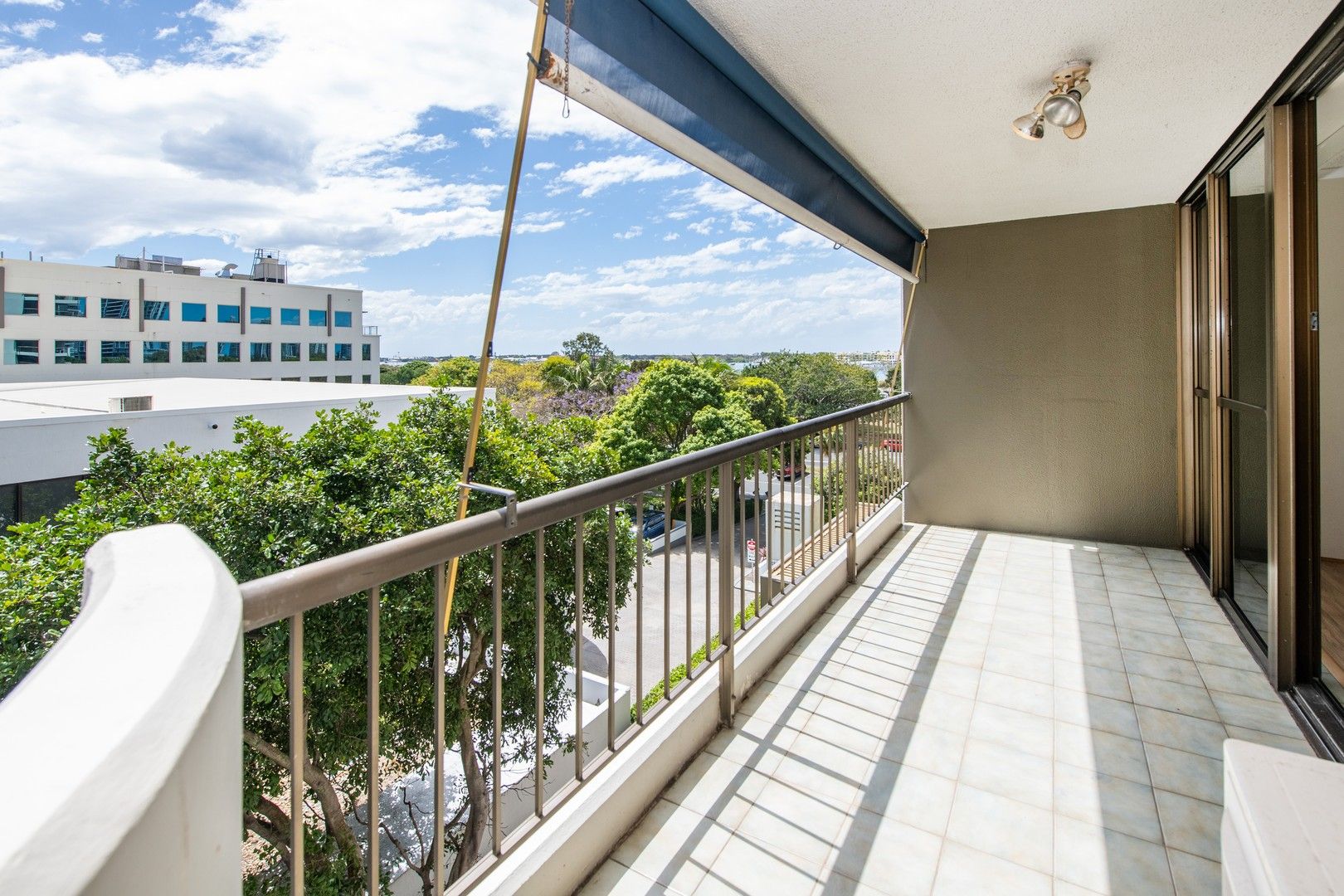 4B/10 Marine Parade, Southport QLD 4215, Image 1