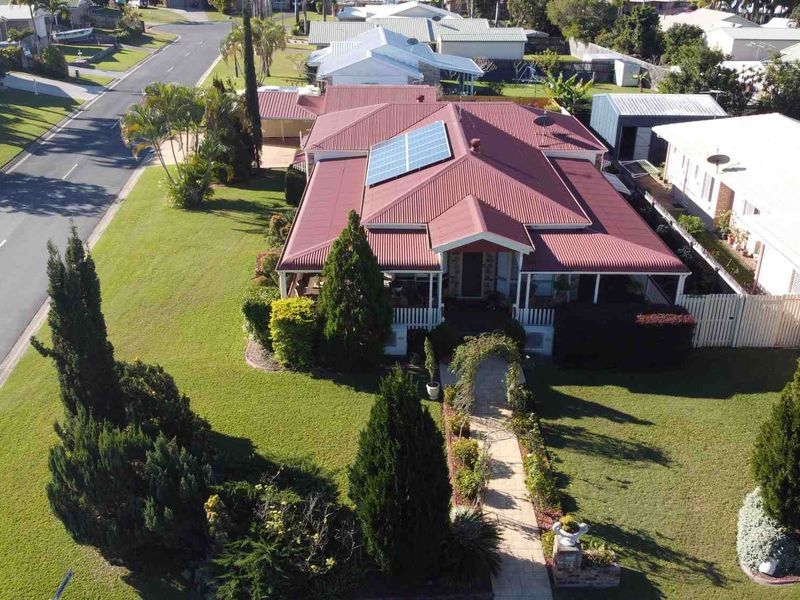 74 Broomdykes Drive, Beaconsfield QLD 4740, Image 2