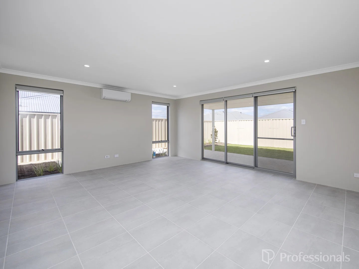 Additional image 11 of 8 Damsel Way, Two Rocks WA 6037