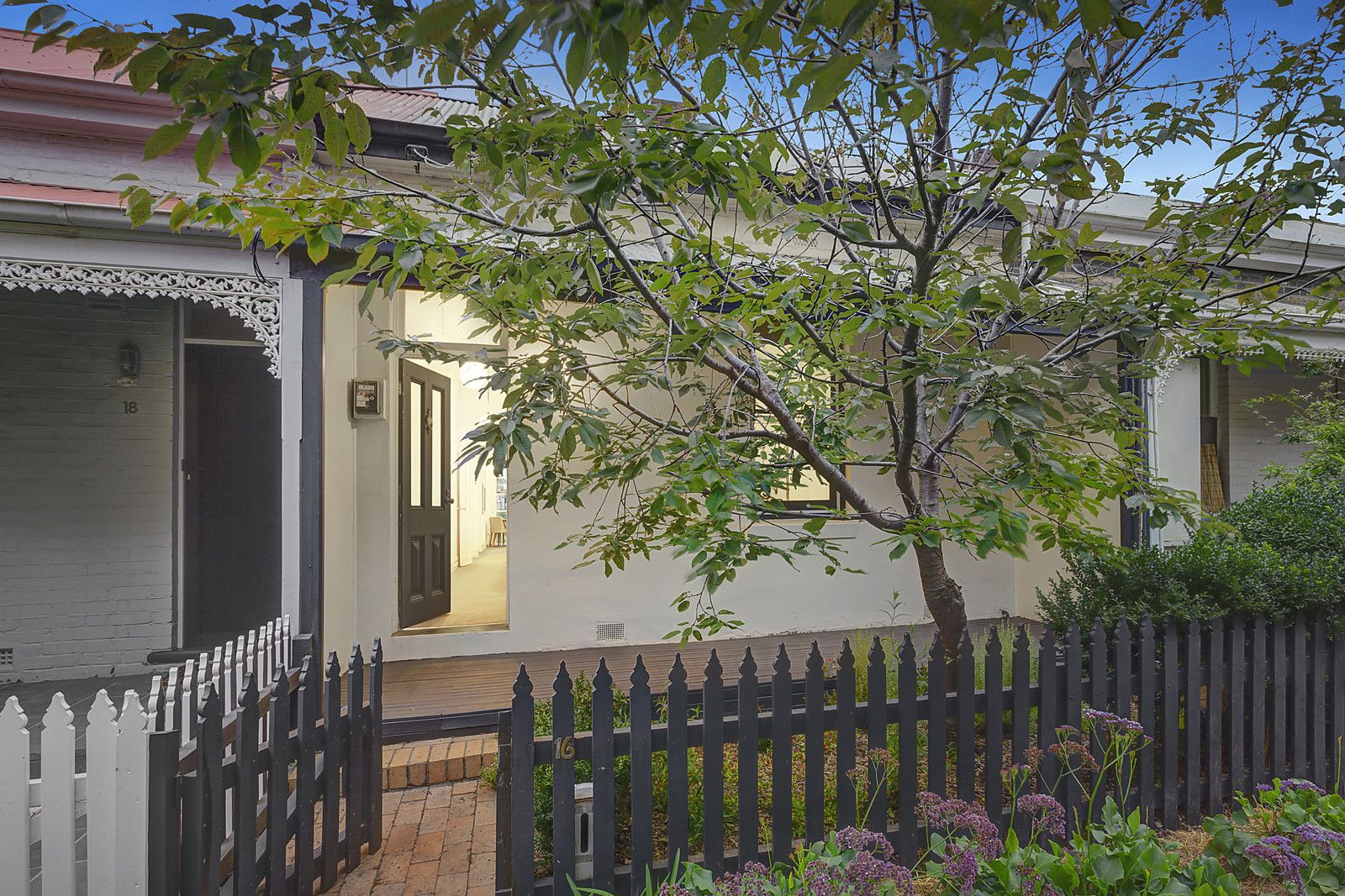 16 Medley Place, South Yarra VIC 3141, Image 0