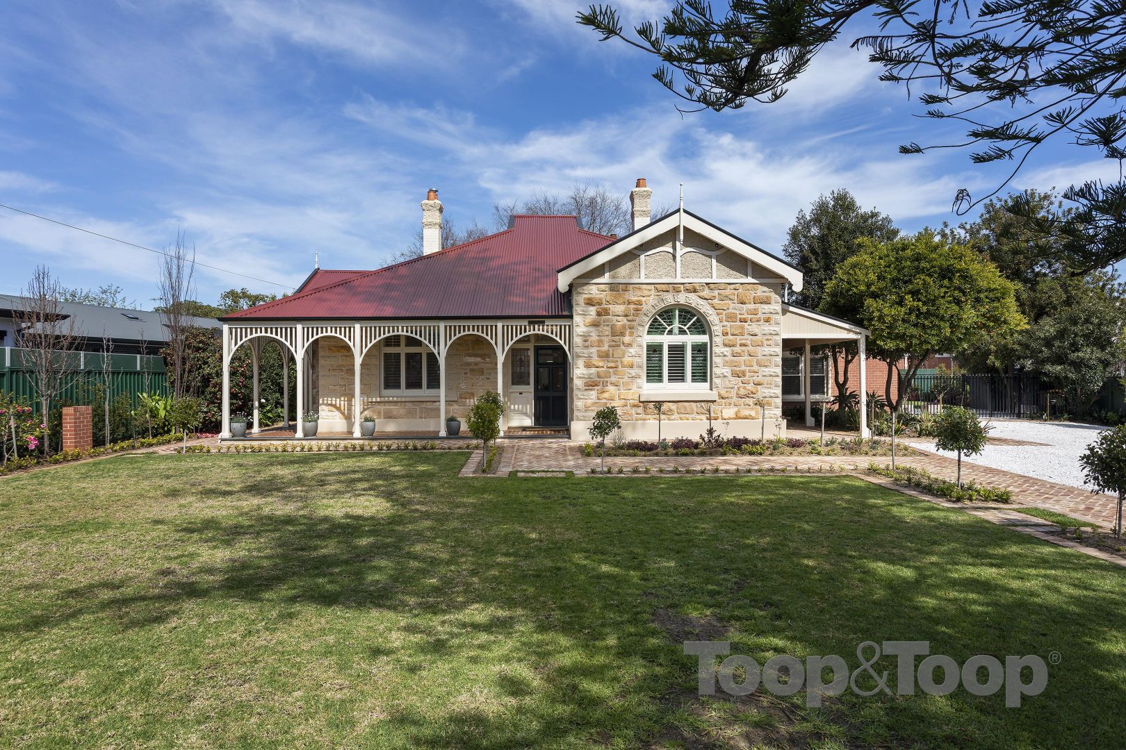 5355 Battams Road, Royston Par Property History & Address Research