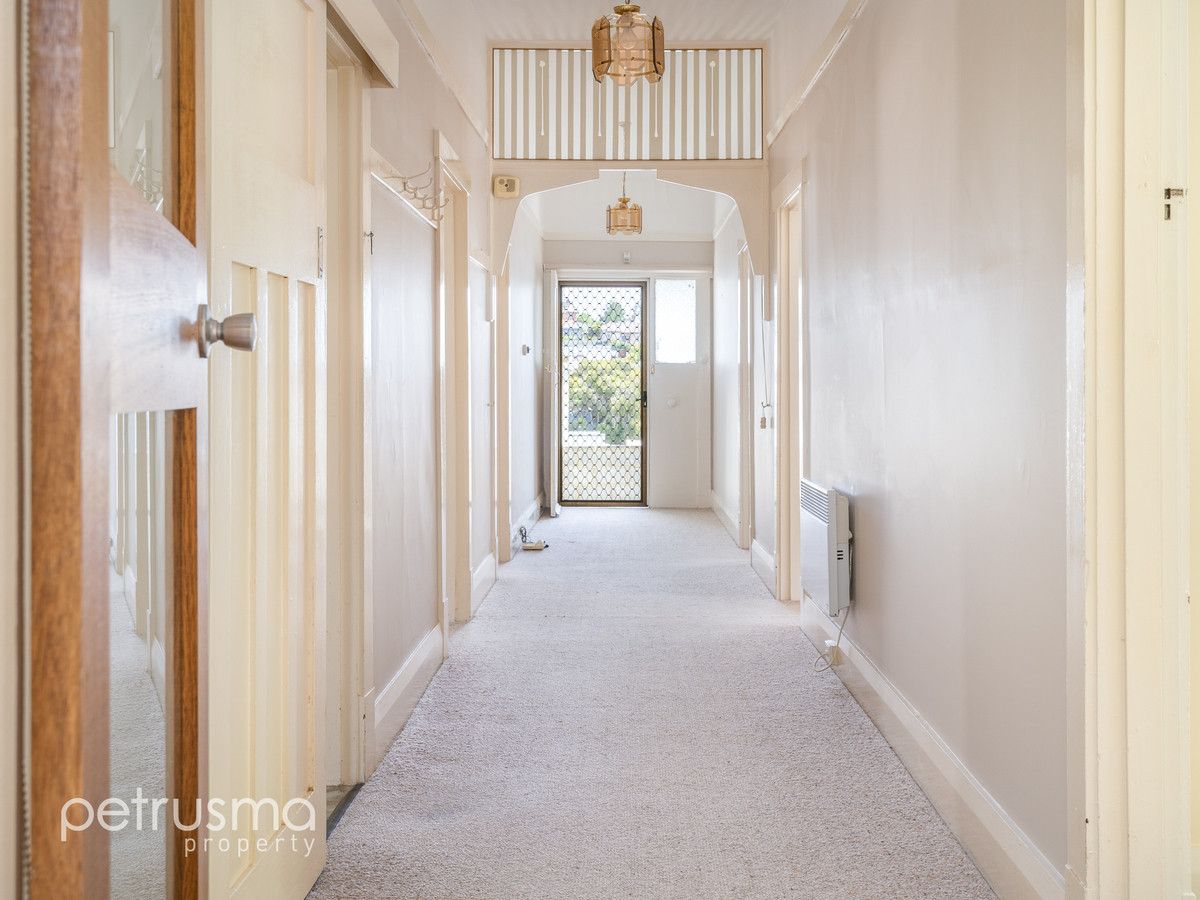 73 Lord Street, Sandy Bay TAS 7005, Image 2