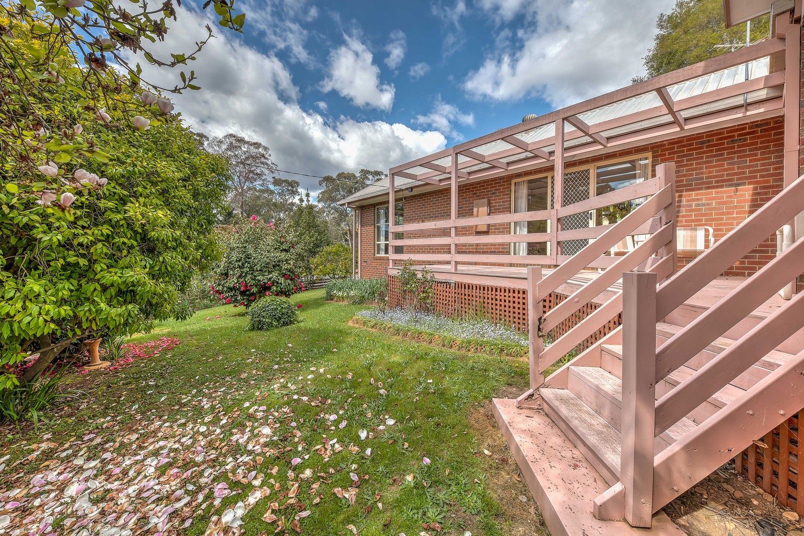 1 Hargreaves Road, Bright VIC 3741, Image 1