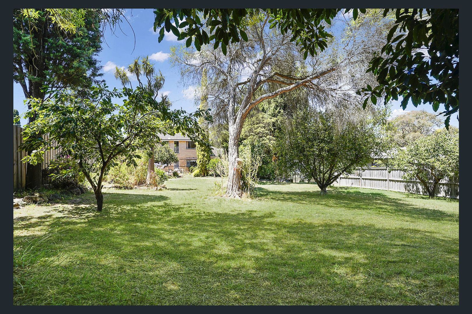 77 Rostrevor Parade, Mont Albert North VIC 3129 Townhouse For Rent