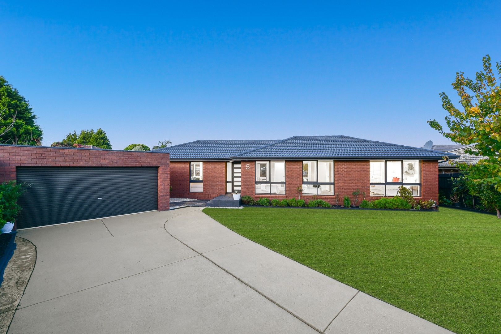 5 Aviva Court, Wheelers Hill VIC 3150, Image 0