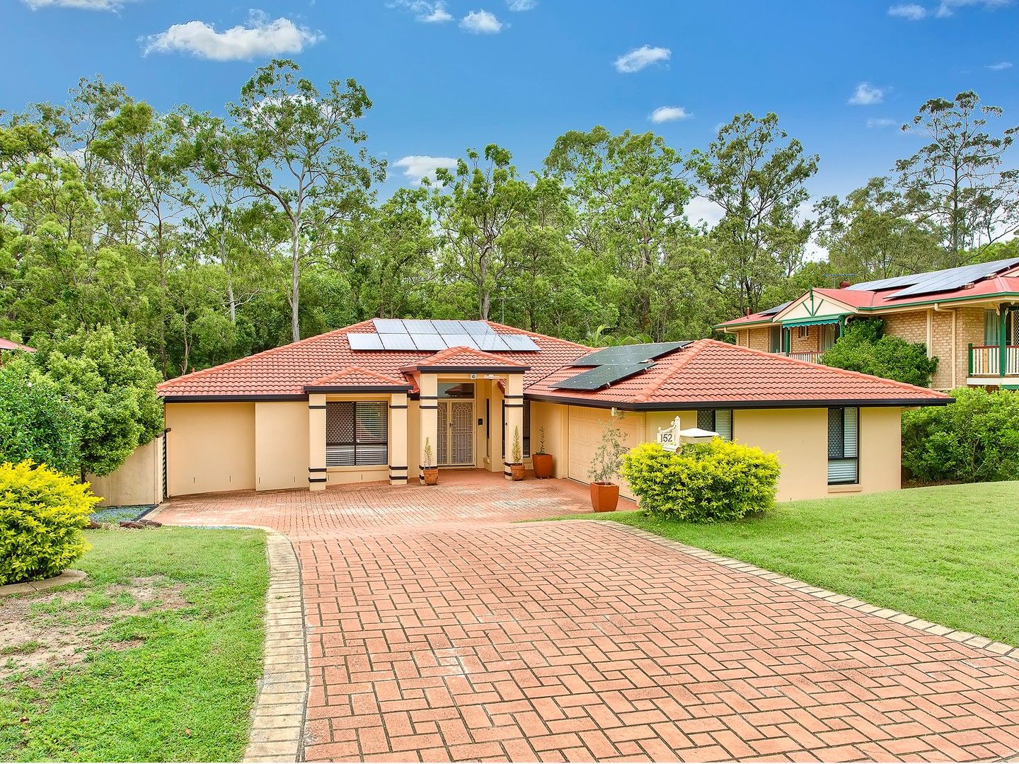4 bedrooms House in 152 Voyager Circuit BRIDGEMAN DOWNS QLD, 4035