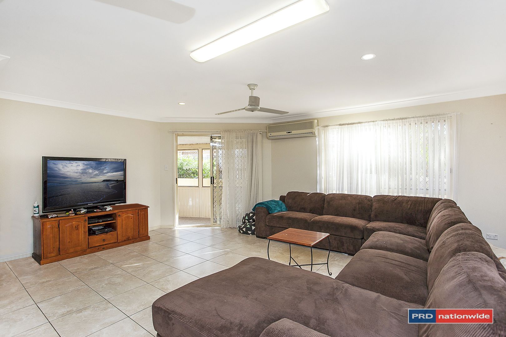 2/7 Sky Royal Terrace, Burleigh Heads QLD 4220, Image 2