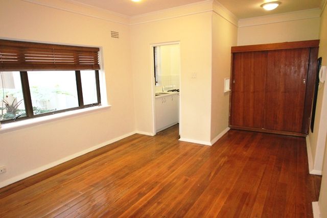 Studio in 207/117D Macleay Street, POTTS POINT NSW, 2011