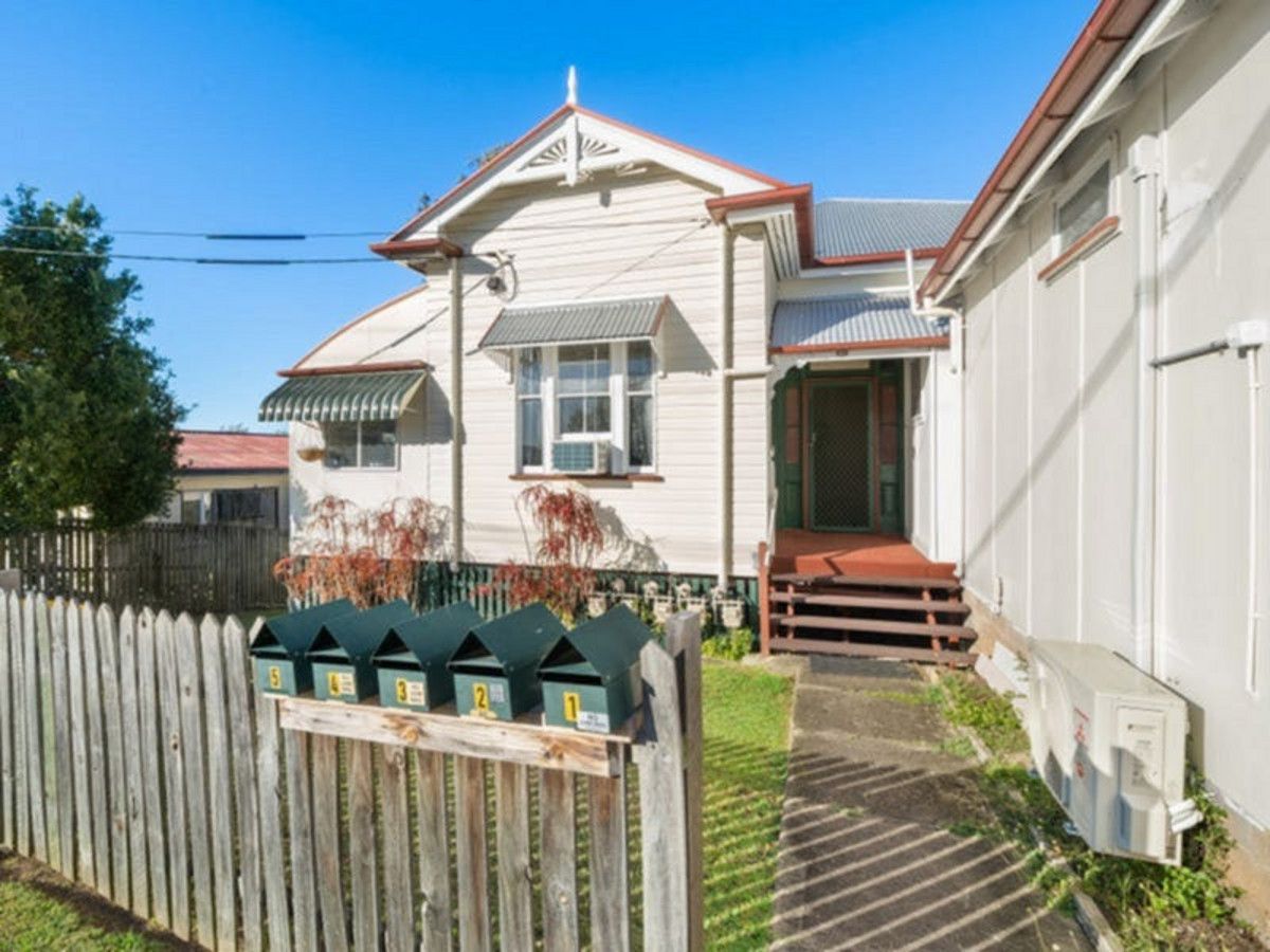 1 bedrooms Apartment / Unit / Flat in 4/63 Glenrosa Road RED HILL QLD, 4059