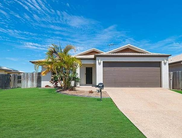 1A Sanderling Circuit, Kelso QLD 4815