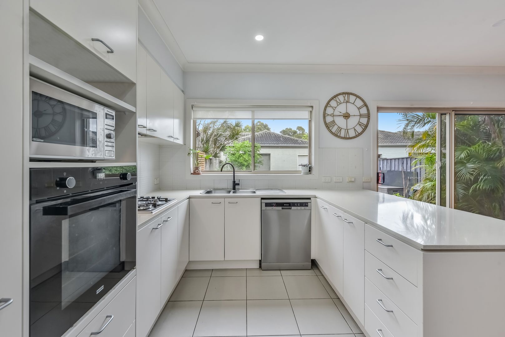 201 MacPherson Street, Warriewood NSW 2102, Image 2