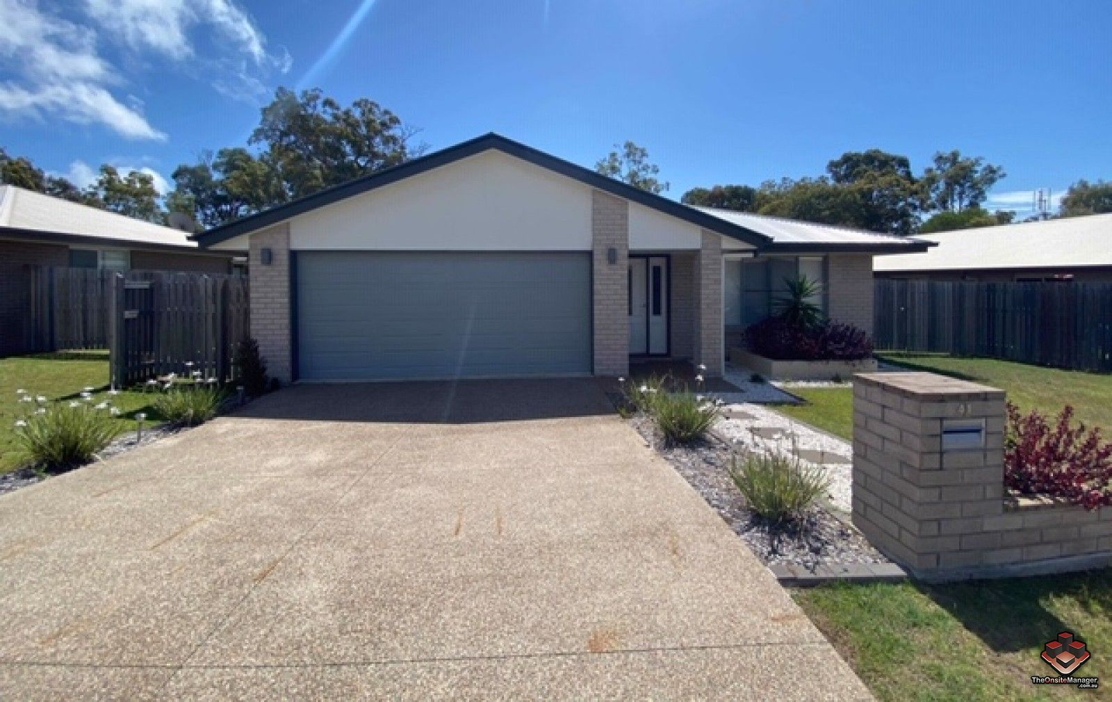 4 bedrooms House in 41 Parakeet Circuit KAWUNGAN QLD, 4655