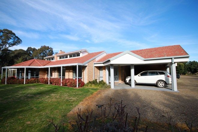 Picture of 41 Rose Place, WALDARA VIC 3678