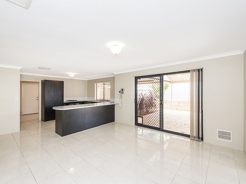 4 Toparoa Street, Baldivis WA 6171, Image 2