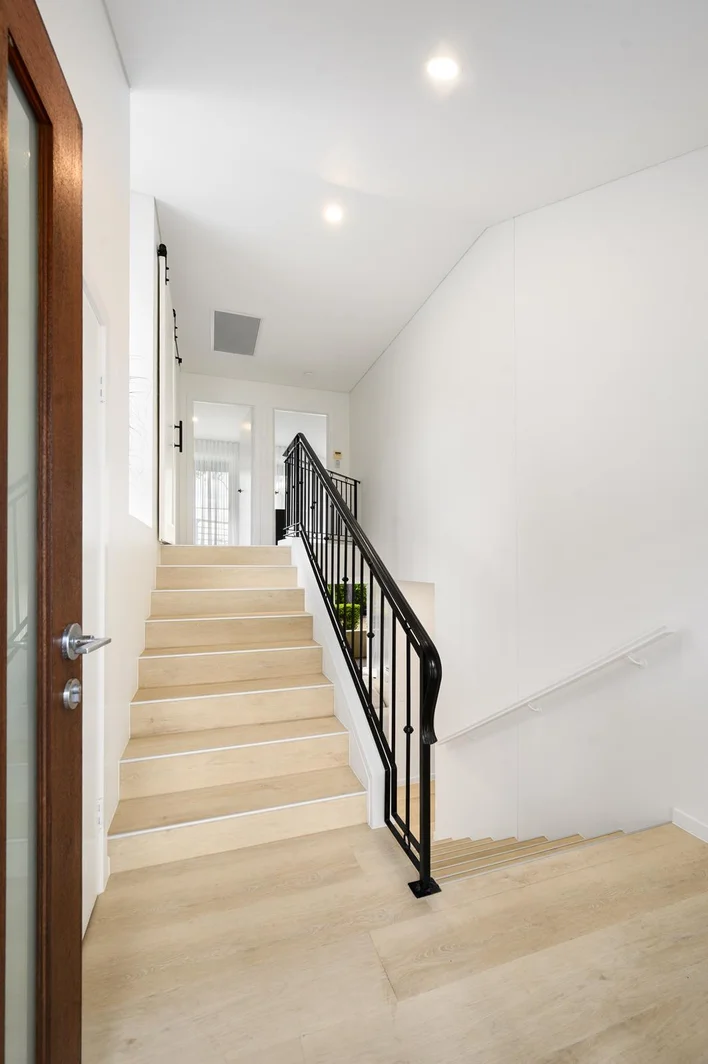 Additional image 8 of 5374 Bay Hill Terrace, Sanctuary Cove QLD 4212