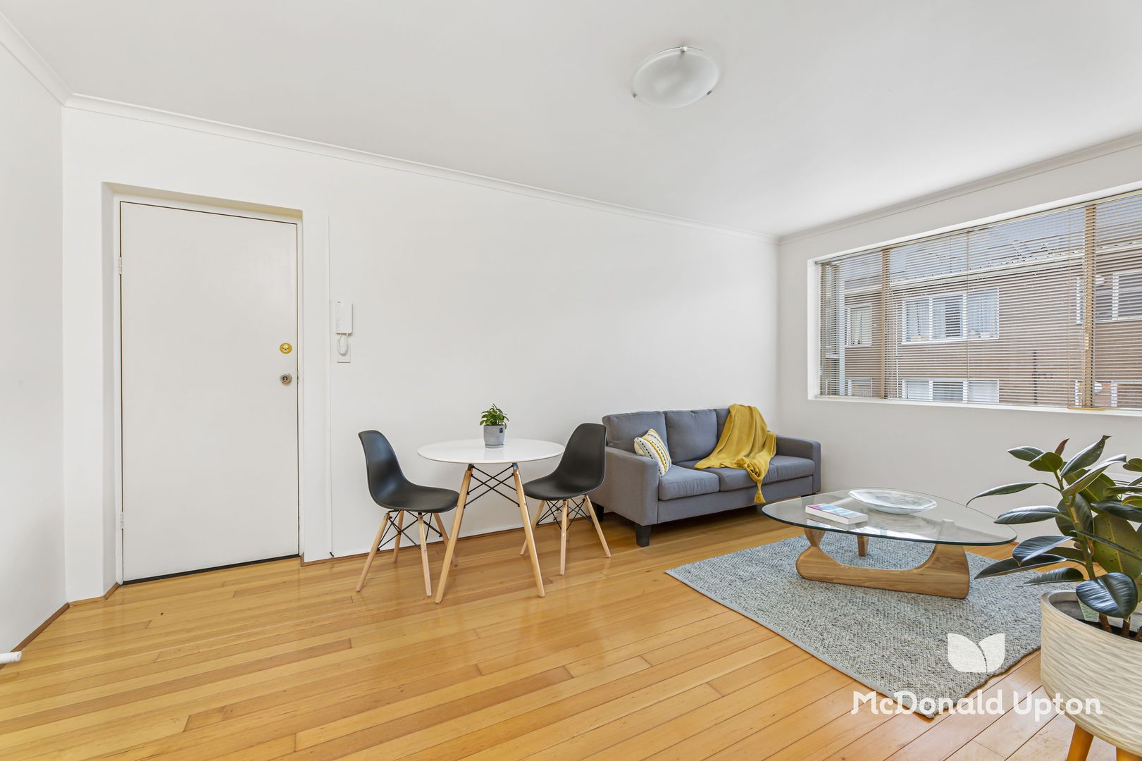 22 556 Moreland Road Brunswick West