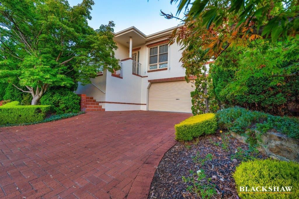4 bedrooms Townhouse in 16/10 Taronga Place O'MALLEY ACT, 2606