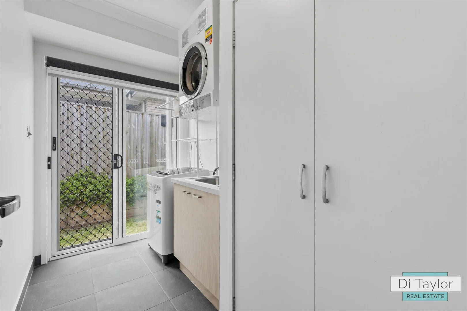 Additional image 19 of 11 Sutherland Street, Gleneagle QLD 4285