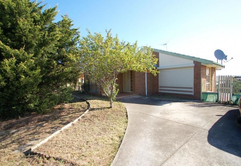 35 Bicentennial Crescent, MEADOW HEIGHTS VIC 3048, Image 1