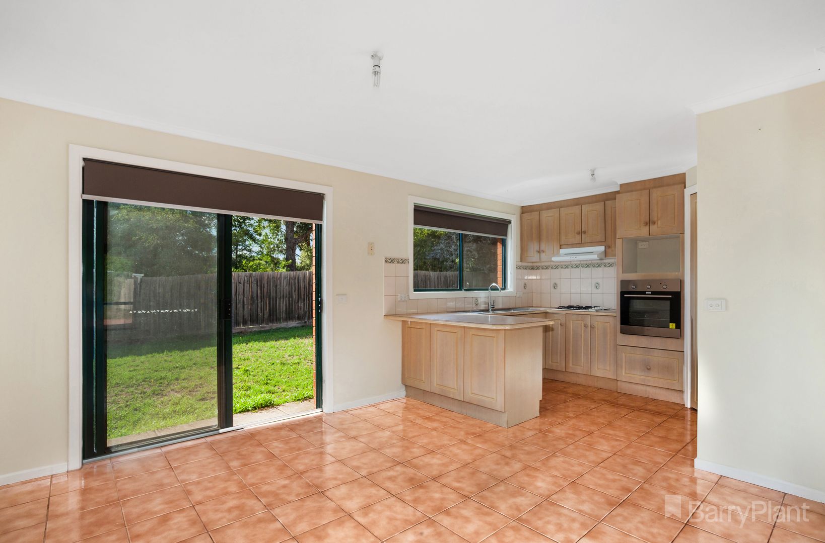 2/60 Sutherland Street, Kilmore VIC 3764, Image 2