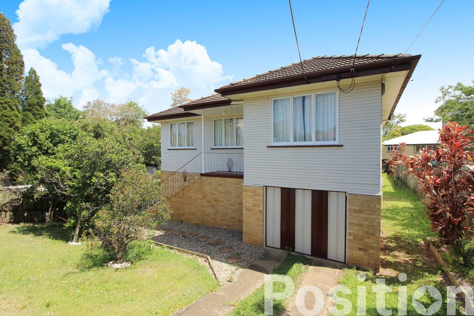 3 bedrooms House in 1051 Logan Road HOLLAND PARK WEST QLD, 4121