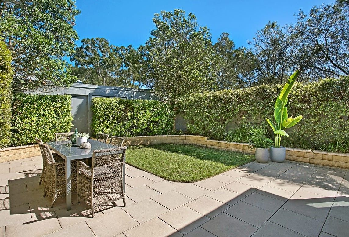 3 bedrooms House in 2a Oakville Road WILLOUGHBY EAST NSW, 2068