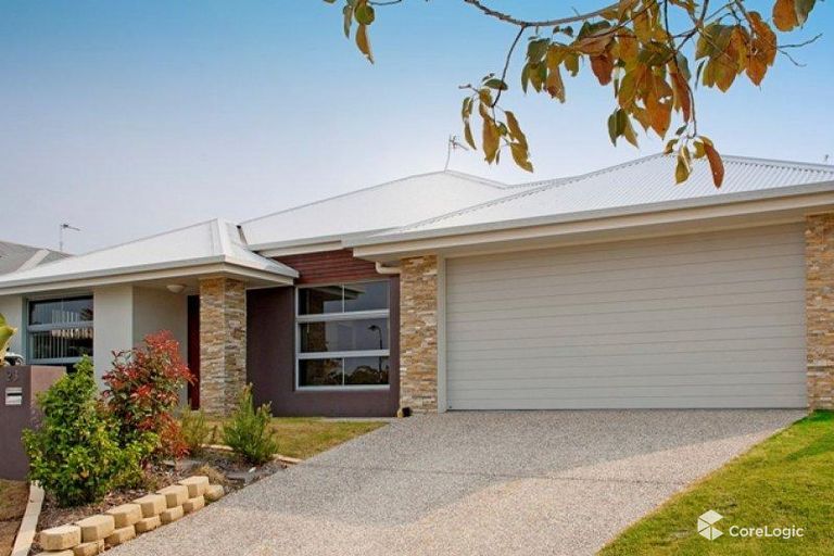 4 bedrooms House in 23 Saltwater Blvd OXENFORD QLD, 4210