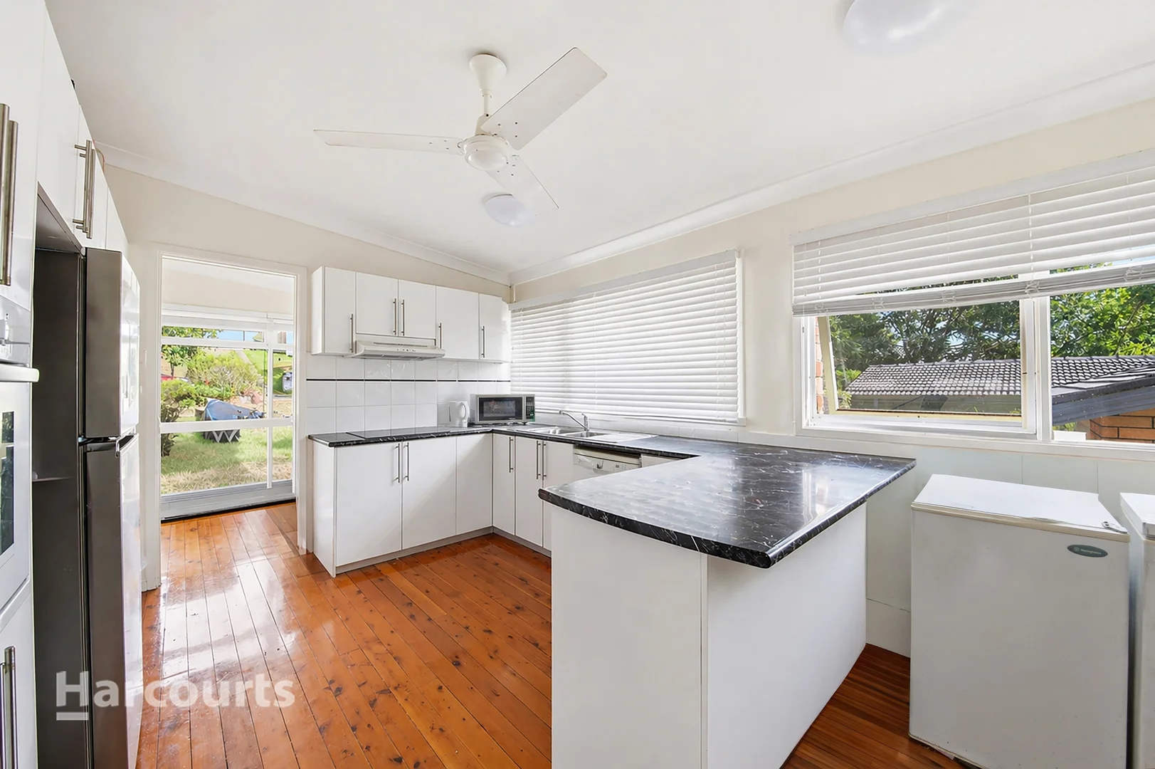 Additional image 3 of 9 Lawn Avenue, Bradbury NSW 2560