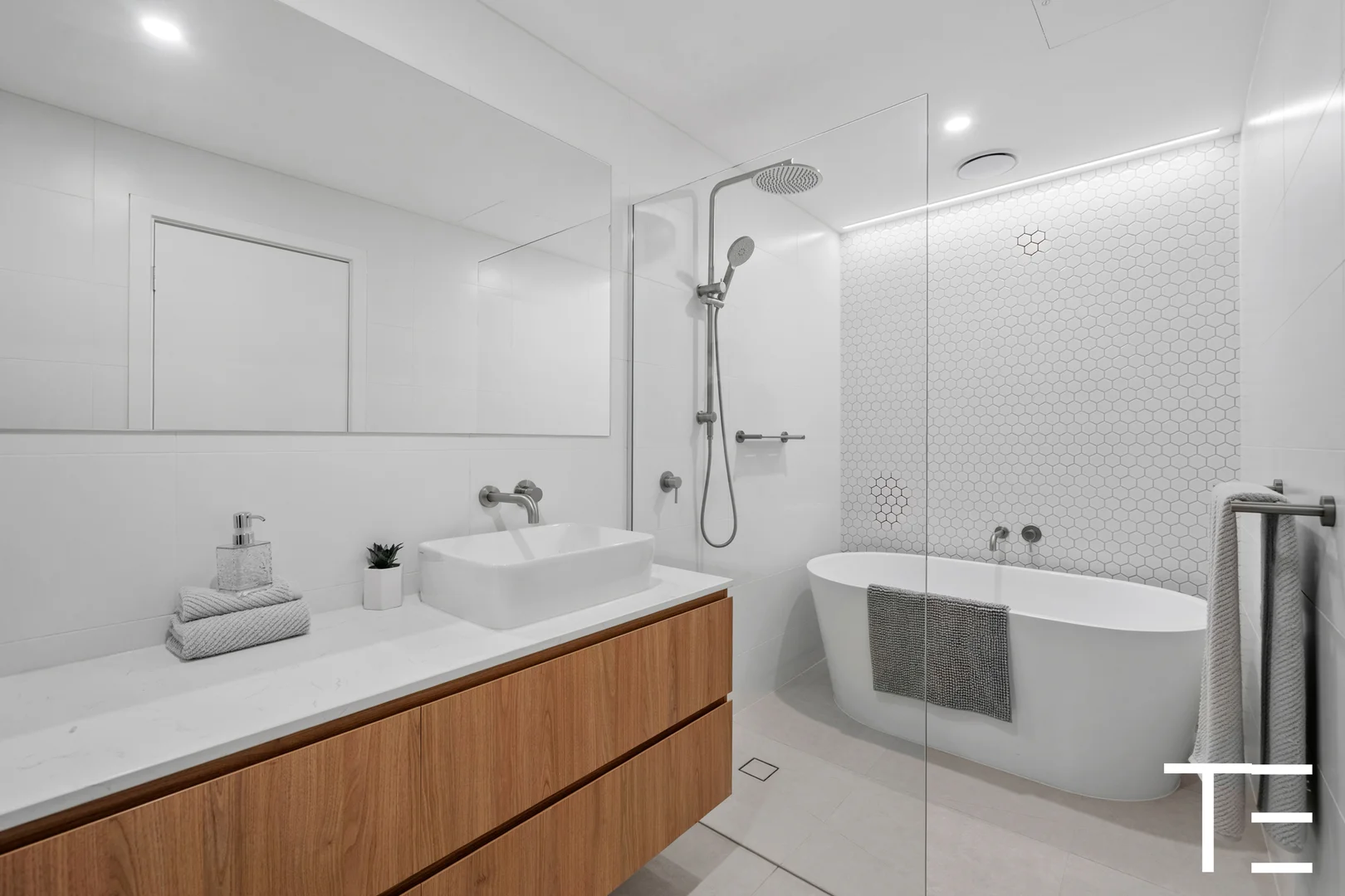 Additional image 12 of 18 Sheoak Crescent, Doncaster East VIC 3109
