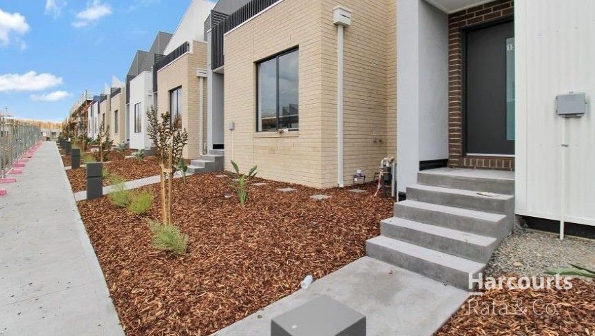 3 bedrooms House in 6 Sheba Way WOLLERT VIC, 3750