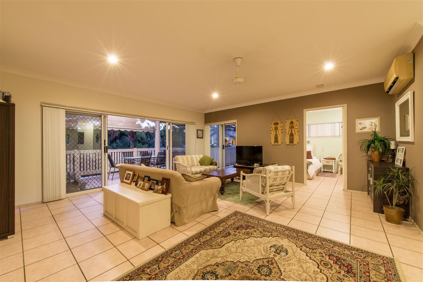 8/24 Pandanus Drive, Cannonvale QLD 4802, Image 1